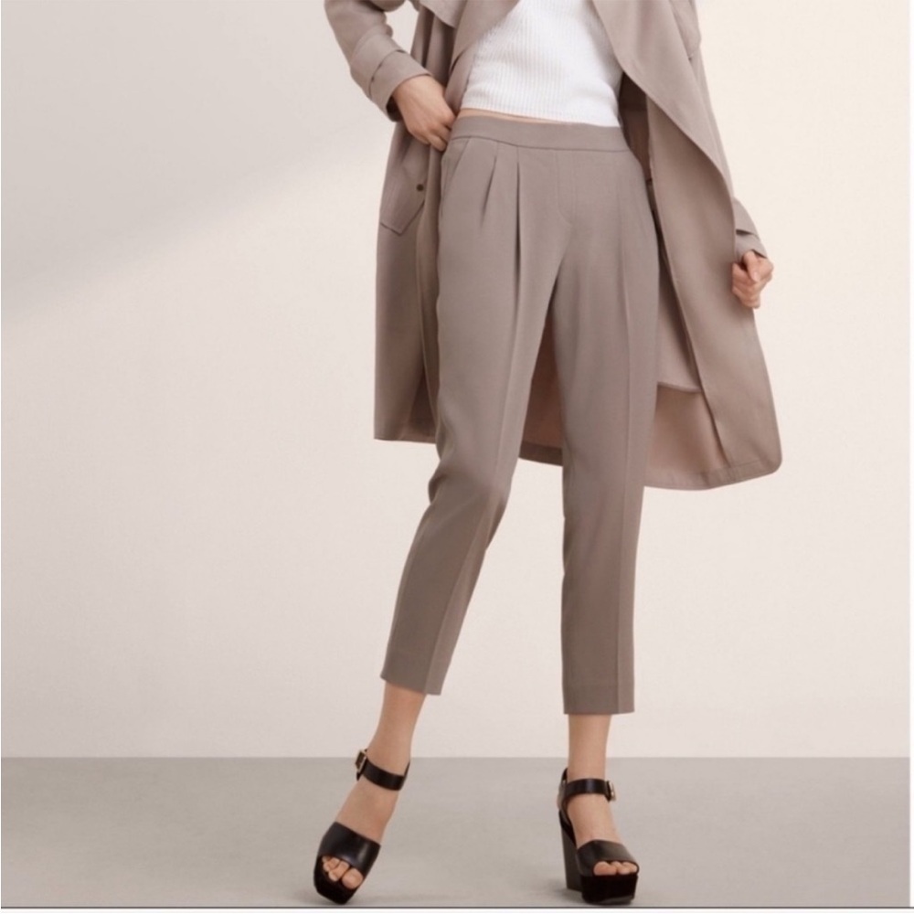 ARITZIA BABATON Cohen Tan Elastic Waist Pleated Trousers